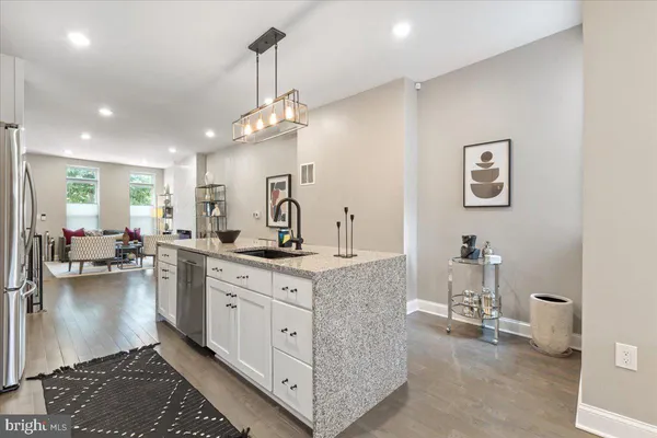 $2,800 | 1532 North Broadway, Baltimore, MD 21213