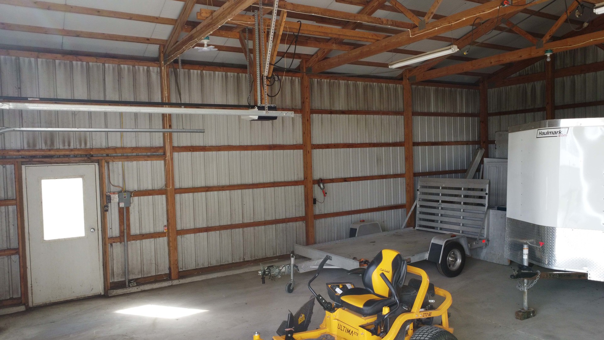 1718 North 1800 East Road Watseka, IL 60970 - Photo 110 of 113 a view of a room with gym equipment