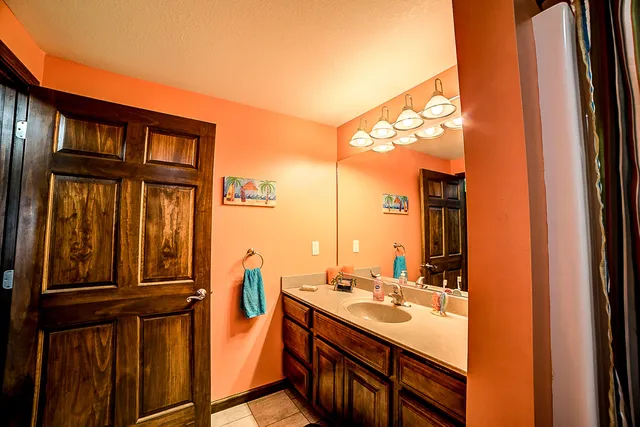 $585,900 | 1718 North 1800 East Road, Watseka, IL 60970