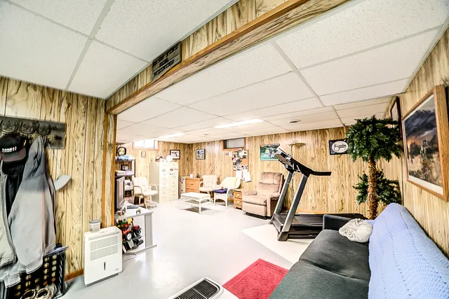 $585,900 | 1718 North 1800 East Road, Watseka, IL 60970