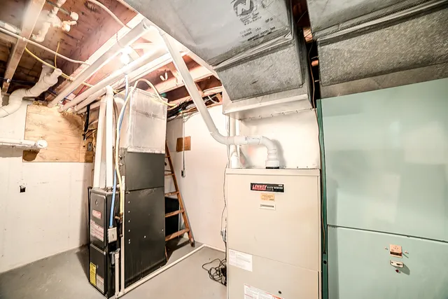 $585,900 | 1718 North 1800 East Road, Watseka, IL 60970