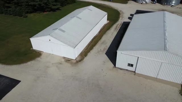 $585,900 | 1718 North 1800 East Road, Watseka, IL 60970