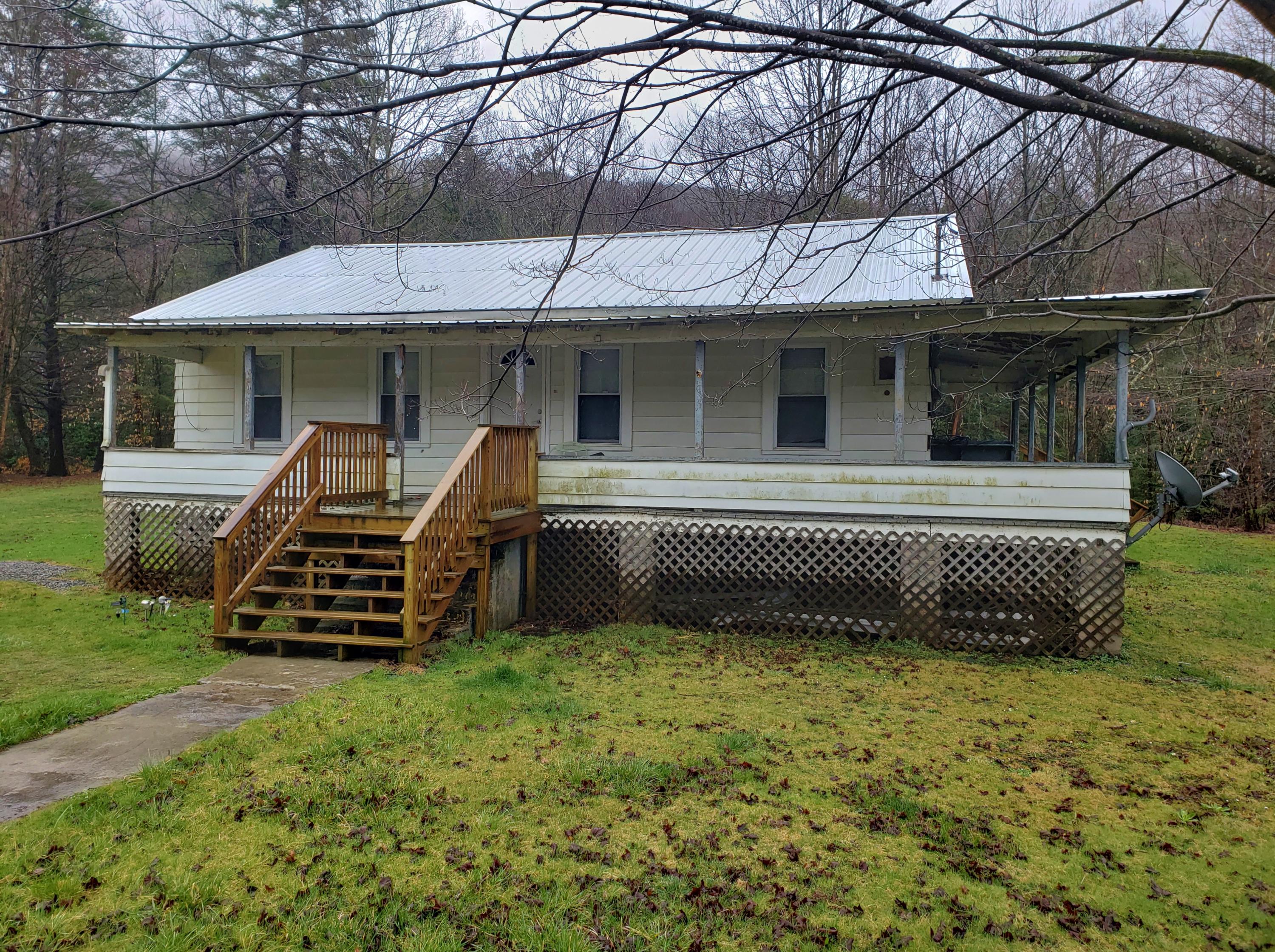 392 Riverside Drive Rainelle, WV 25962 - Photo 10 of 10 Gallery Image 10