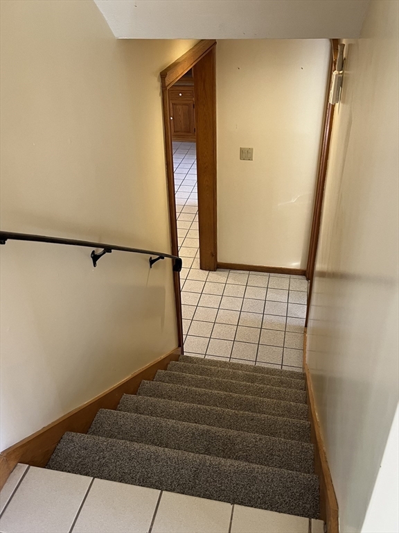 21 Hutchinson Road Sutton, MA 01590 - Photo 22 of 41