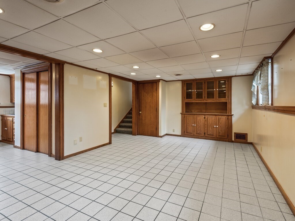 21 Hutchinson Road Sutton, MA 01590 - Photo 25 of 41 a view of empty room with wooden floor