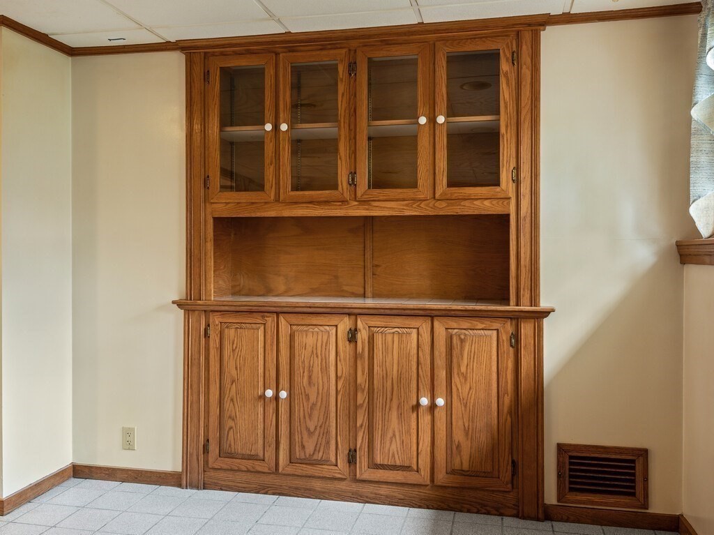 21 Hutchinson Road Sutton, MA 01590 - Photo 26 of 41 a view of wooden door