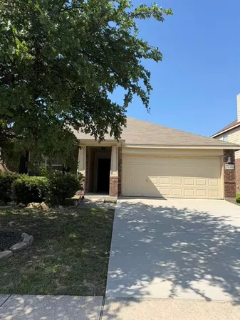$1,900 | 1801 Morning Dove Drive, Aubrey, TX 76227