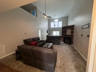 $2,500 | 781 Freedom Drive, Pittsburgh, PA 15205