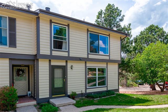 349 Raspberry Lane Monument, CO 80132 - Photo 3 of 28