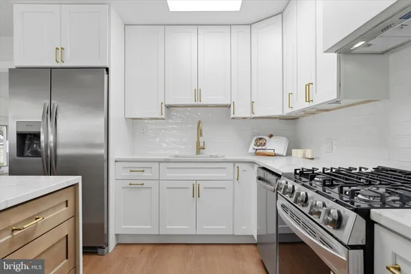 $649,999 | 407 South Central Boulevard, Broomall, PA 19008