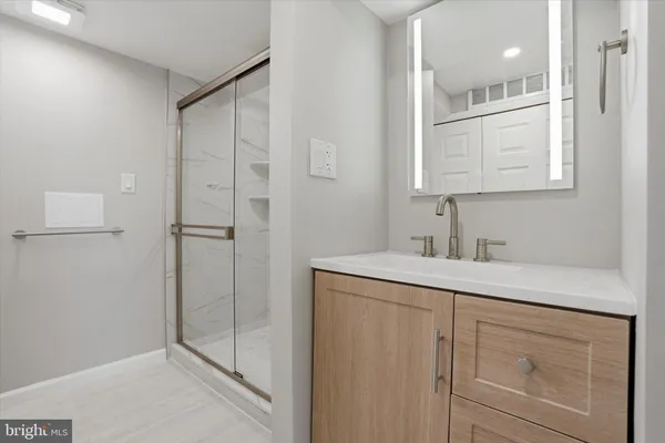 $649,999 | 407 South Central Boulevard, Broomall, PA 19008