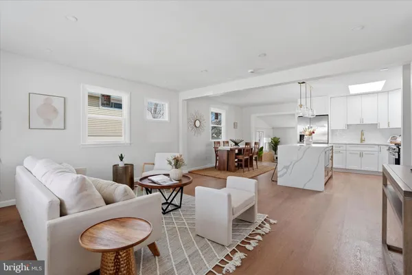 $649,999 | 407 South Central Boulevard, Broomall, PA 19008