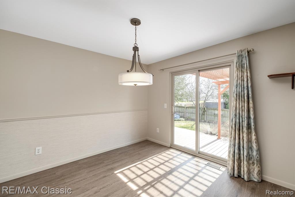 15872 Summit Court Macomb, MI 48044 - Photo 14 of 44 Gallery Image 14