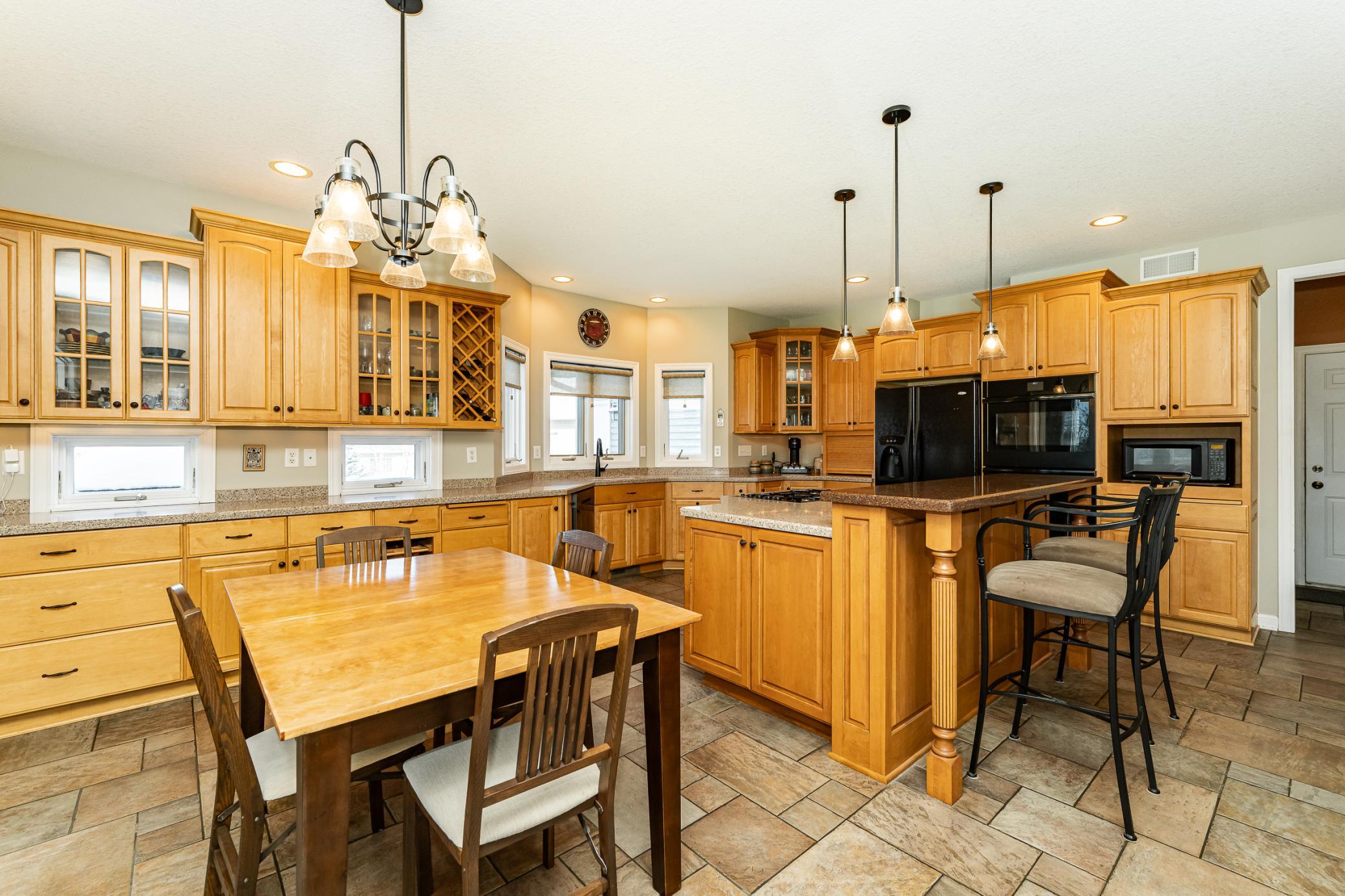 3501 Cameo Lane Northeast Rochester, MN 55906 - Photo 11 of 42