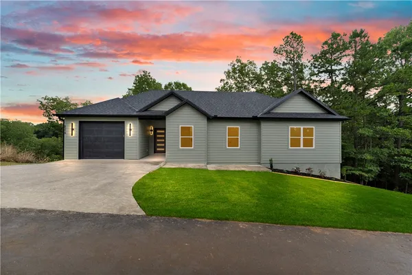 $344,900 | 8278 Chestnut Drive, Rogers, AR 72756