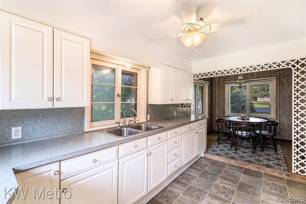 3102 North Jennings Road Flint, MI 48504 - Photo 5 of 8 Gallery Image 5