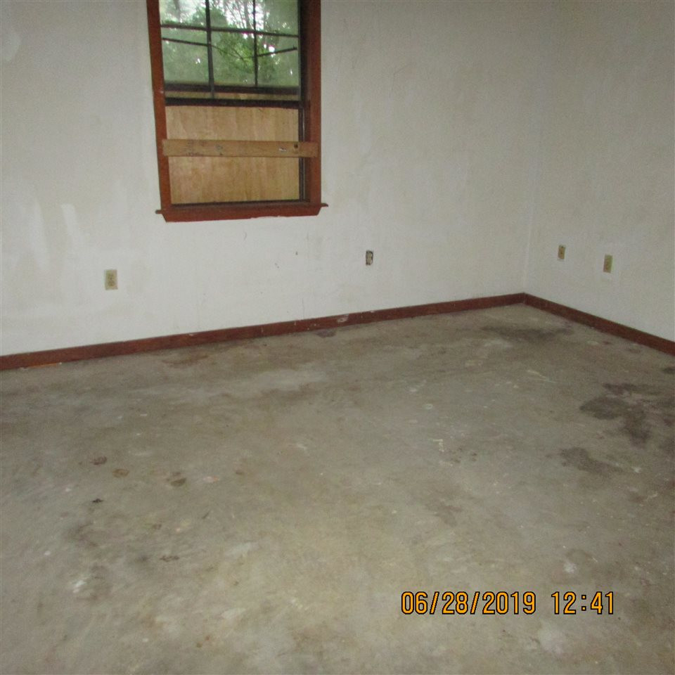 8110 Jeff Davis Road Vicksburg, MS 39180 - Photo 5 of 5 Photo 5