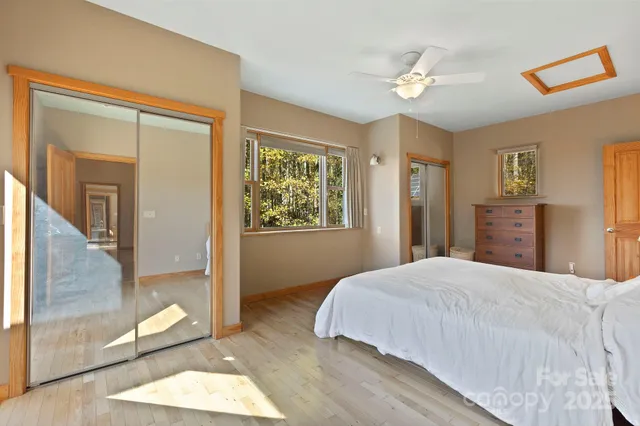 $1,250,000 | 96 Old Cv Road, Black Mountain, NC 28711