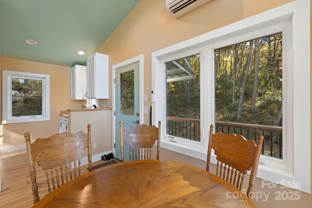 $1,250,000 | 96 Old Cv Road, Black Mountain, NC 28711