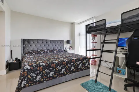 $399,000 | 20335 West Country Club Drive, Unit 809, Aventura, FL 33180