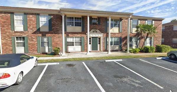$169,000 | 1920 East Edgewood Drive, Unit J8, Lakeland, FL 33803