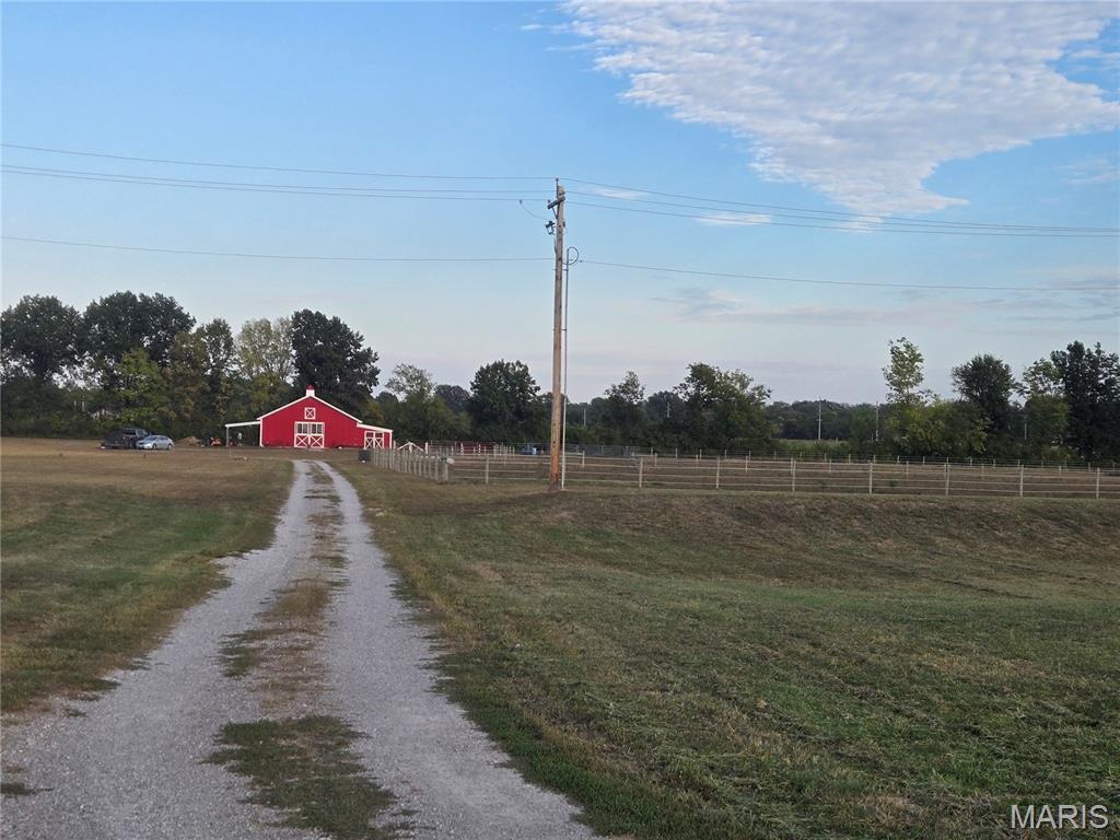 151 West Doc Lin Drive Sparta, IL 62286 - Photo 2 of 22
