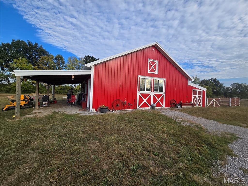 151 West Doc Lin Drive Sparta, IL 62286 - Photo 3 of 22