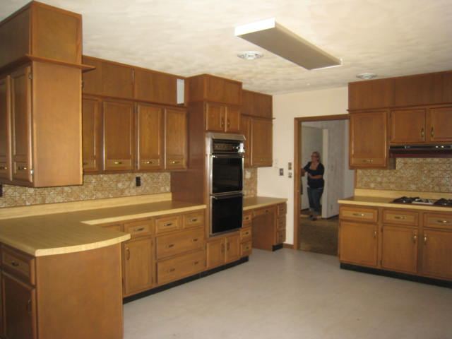 8917 Ridgewood Road Rock Island, IL 61201 - Photo 4 of 9