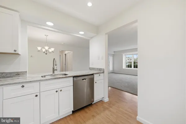 $359,900 | 301 Society Place, Newtown, PA 18940