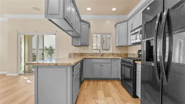 $4,500 | 13769 Cordary Avenue, Hawthorne, CA 90250