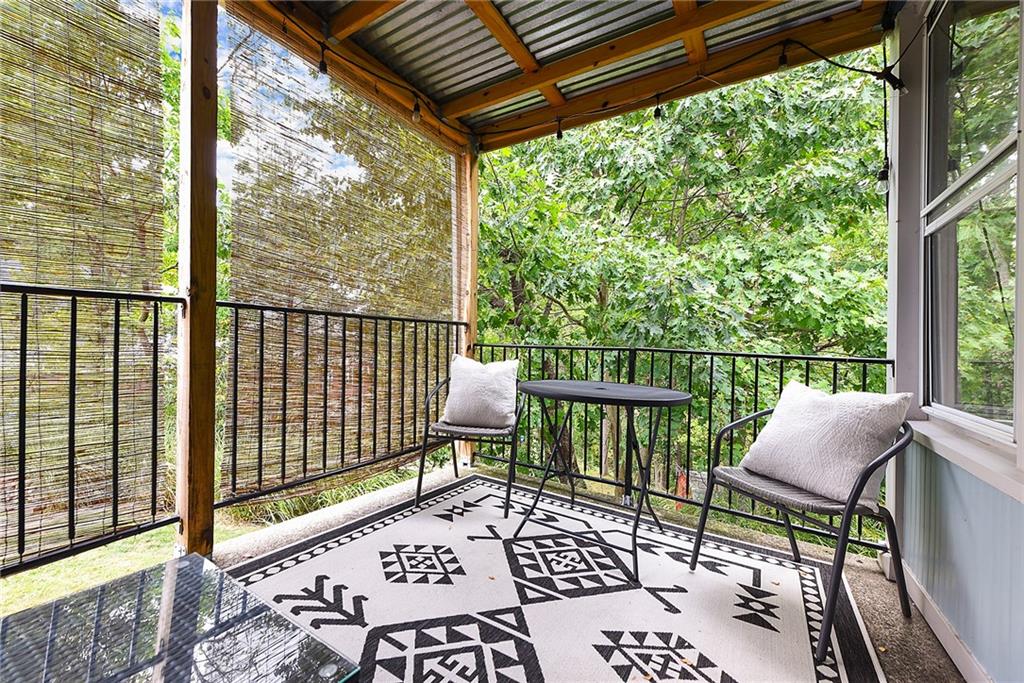 4043 Shoreham Street Pittsburgh, PA 15212 - Photo 26 of 45 a view of a chairs and table in the balcony