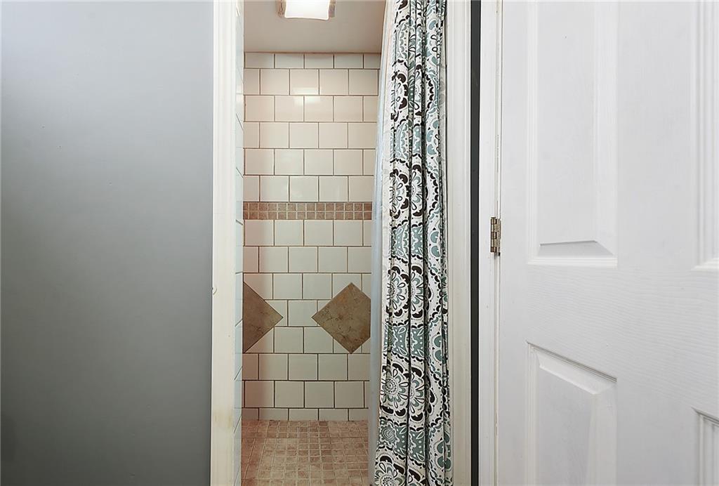 4043 Shoreham Street Pittsburgh, PA 15212 - Photo 39 of 45 a bathroom with a shower