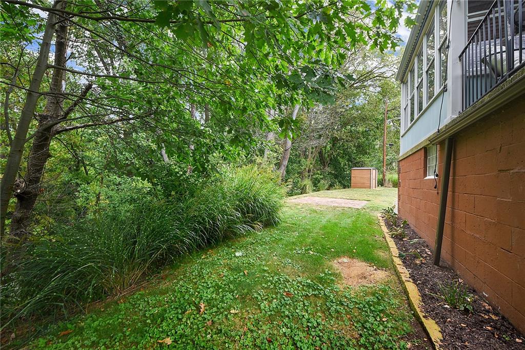 4043 Shoreham Street Pittsburgh, PA 15212 - Photo 44 of 45 a view of yard with green space