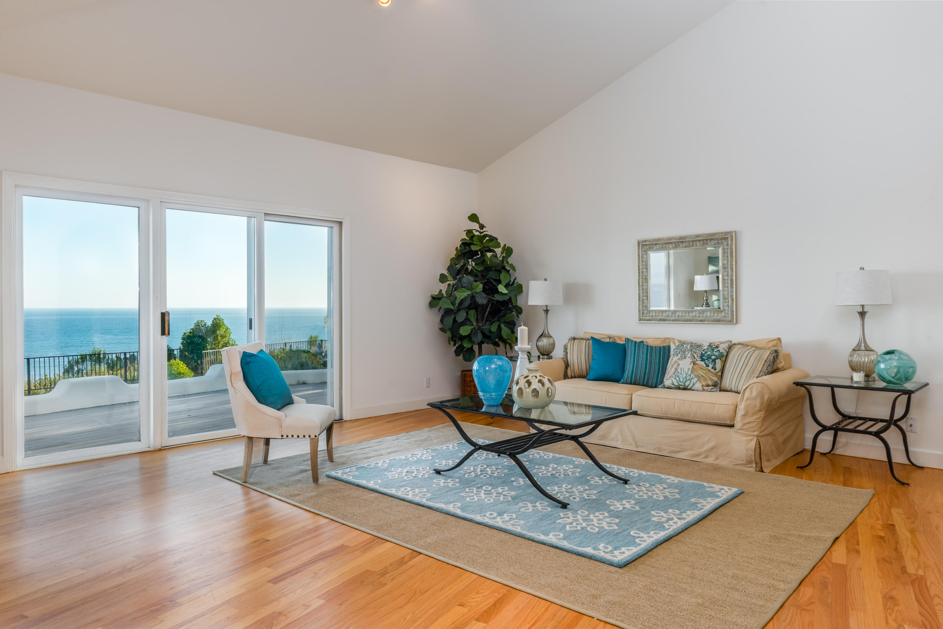 5225 Austin Road Santa Barbara, CA 93111 - Photo 11 of 42 Family Room
