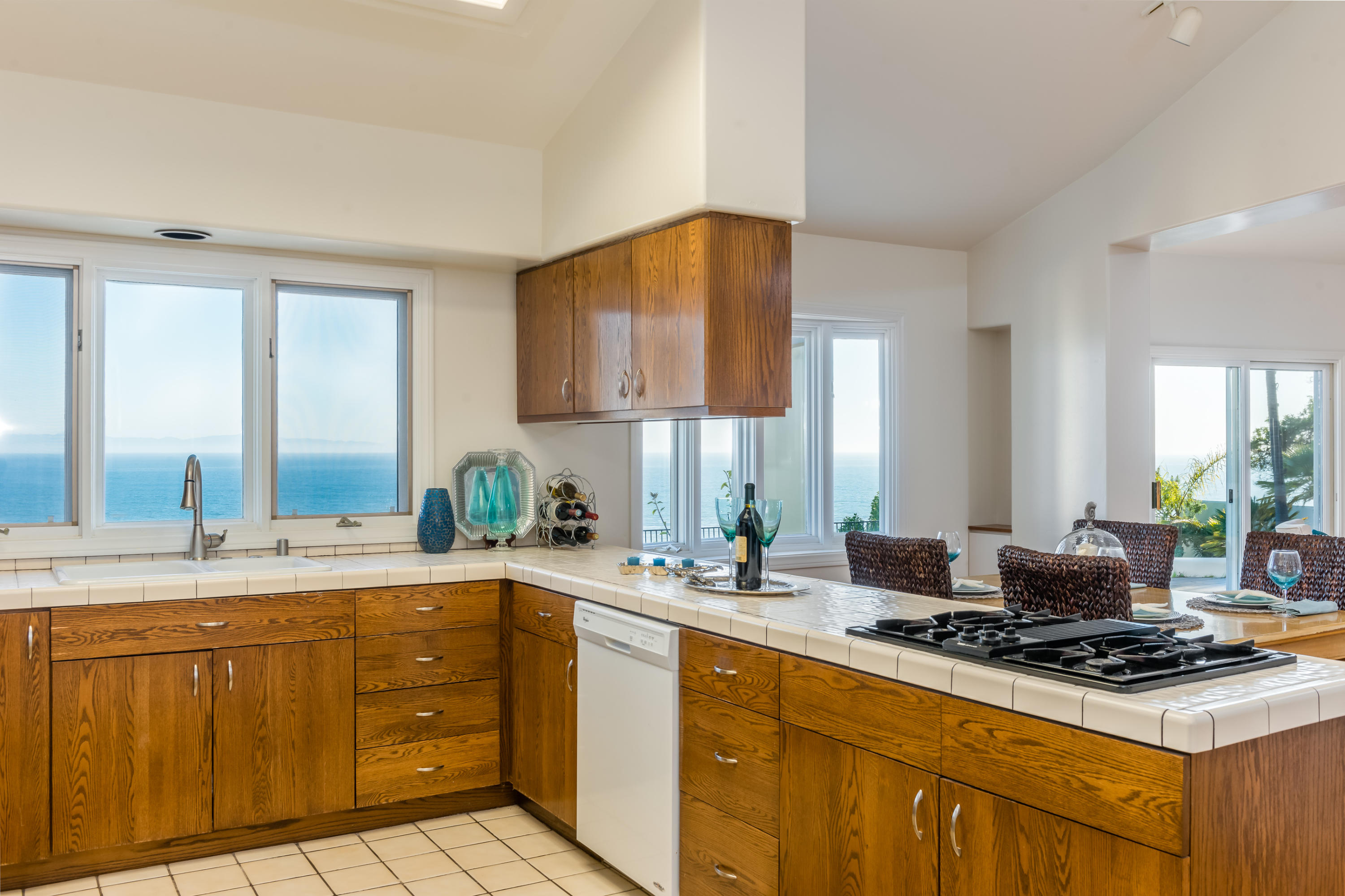 5225 Austin Road Santa Barbara, CA 93111 - Photo 15 of 42 Kitchen-