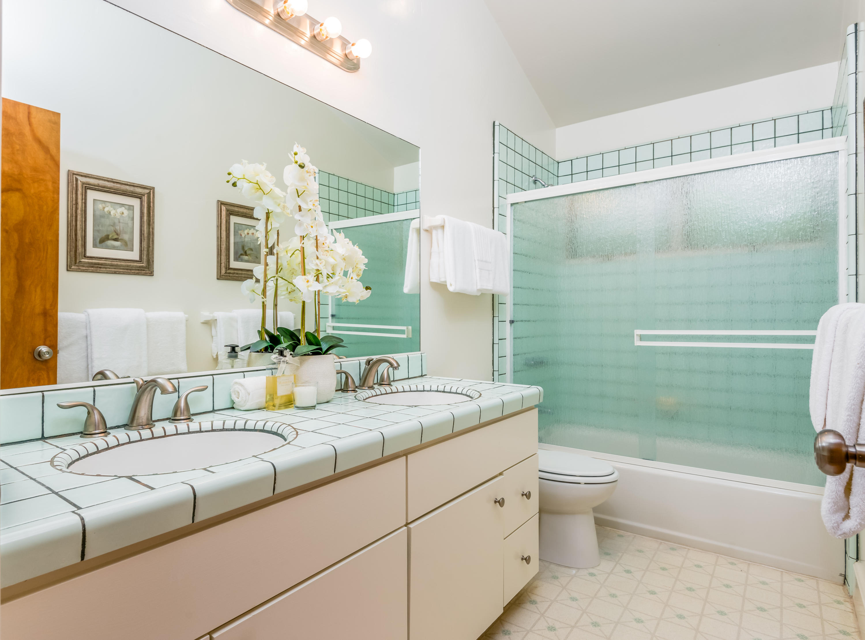 5225 Austin Road Santa Barbara, CA 93111 - Photo 29 of 42 Bathroom 3