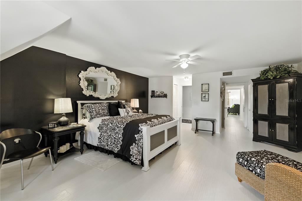 9951 Southwest 88th Court Road, Unit B Ocala, FL 34481 - Photo 17 of 29