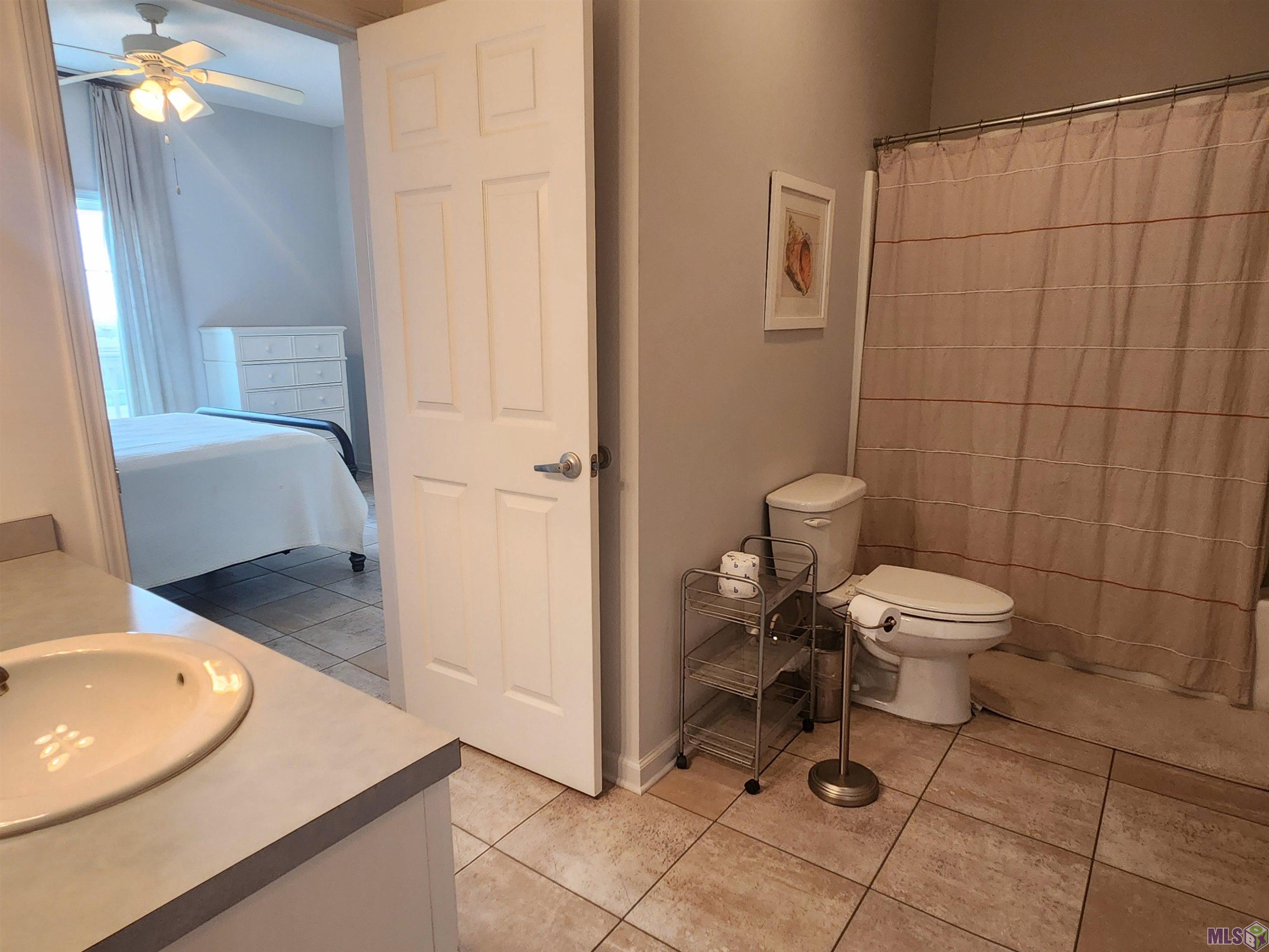 136 A O Rappelet Road, Unit D Golden Meadow, LA 70357 - Photo 22 of 24