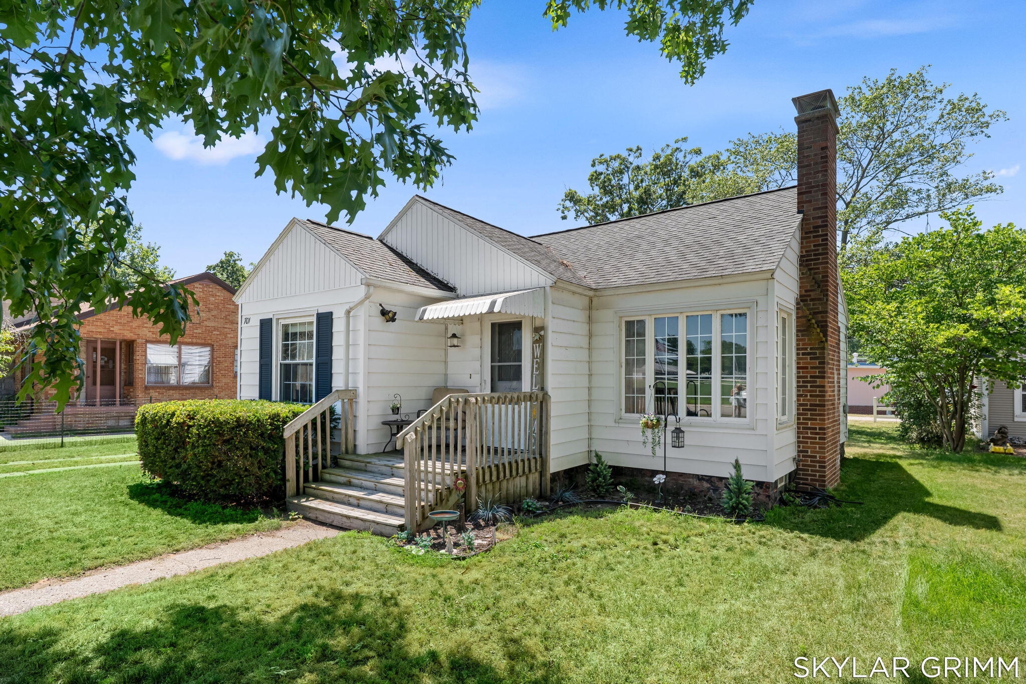701 Fowler Street Muskegon, MI 49445 - Photo 2 of 30 2-web-or-mls-Project_20260706_2830