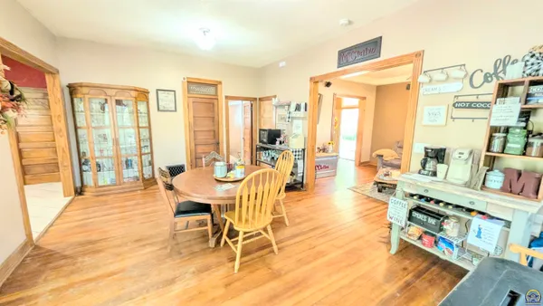 $239,500 | 709 East California Street, Osage City, KS 66523