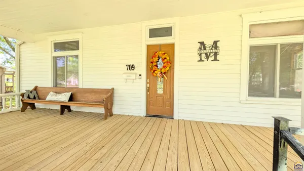 $239,500 | 709 East California Street, Osage City, KS 66523