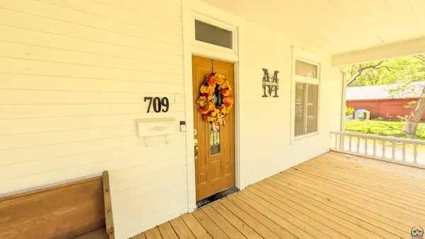 $239,500 | 709 East California Street, Osage City, KS 66523
