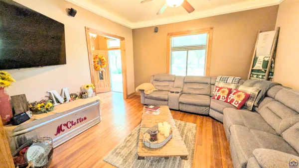 $239,500 | 709 East California Street, Osage City, KS 66523