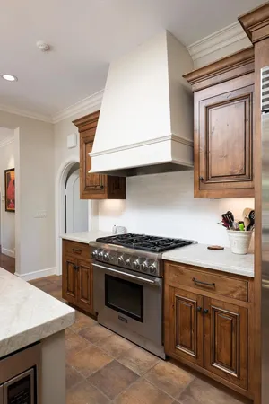 $7,395,000 | 335 El Portal Avenue, Hillsborough, CA 94010