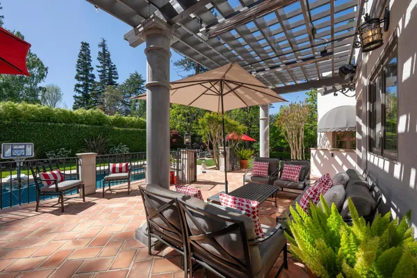 $7,395,000 | 335 El Portal Avenue, Hillsborough, CA 94010