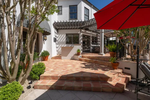 $7,395,000 | 335 El Portal Avenue, Hillsborough, CA 94010