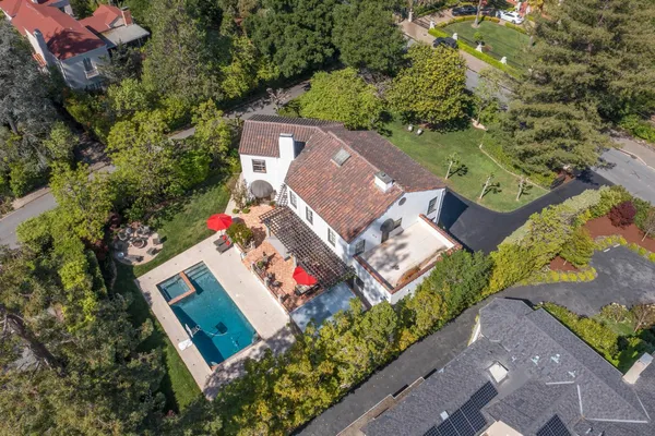 $7,395,000 | 335 El Portal Avenue, Hillsborough, CA 94010