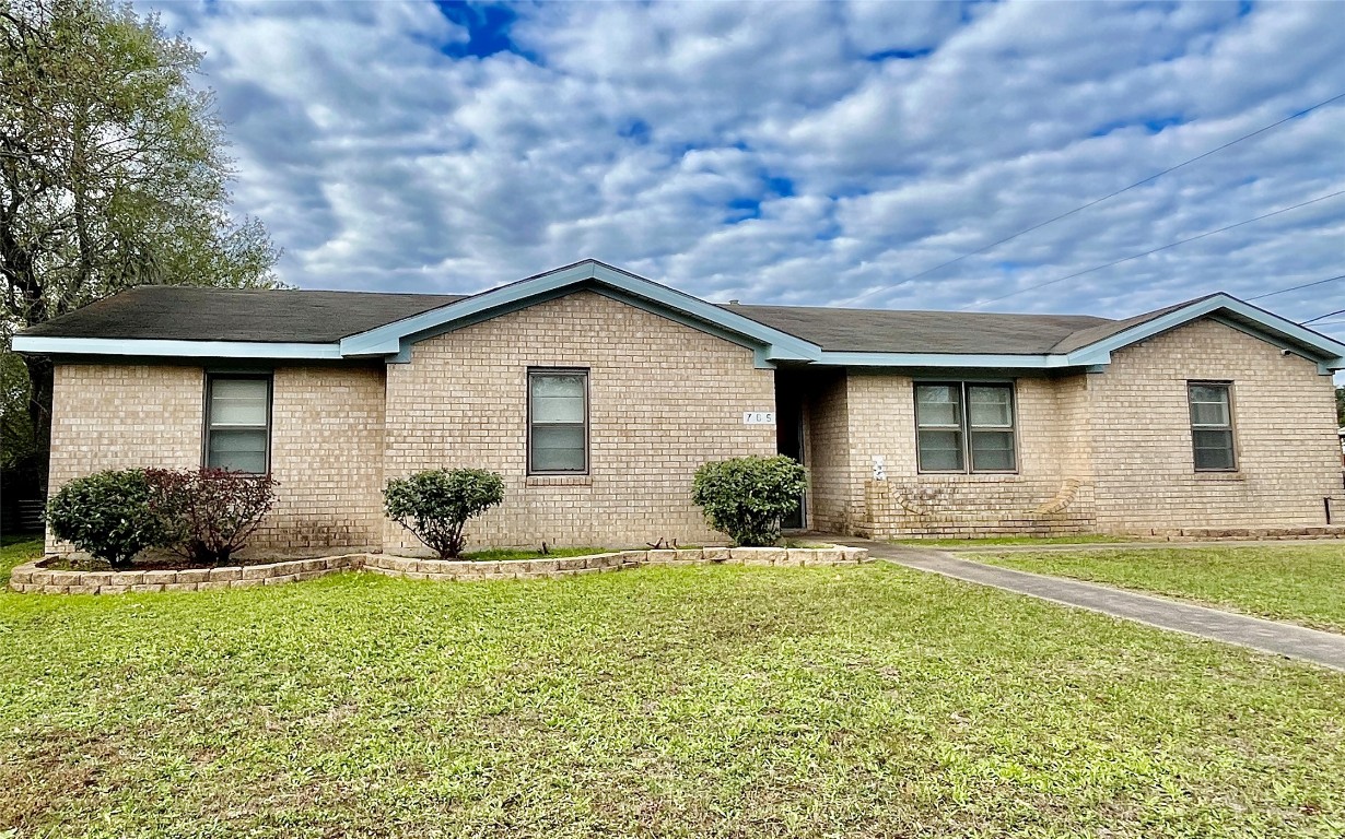 765 North Madison St  