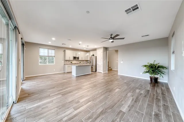 $2,895 | 164 Kimberlite Drive, Henderson, NV 89011