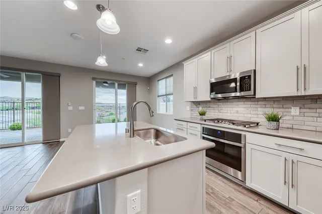 $2,895 | 164 Kimberlite Drive, Henderson, NV 89011